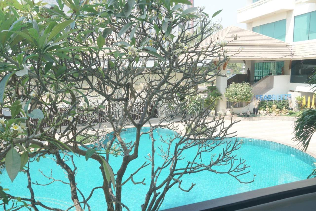 Sea Breeze Jomtien Resort Pattaya Esterno foto