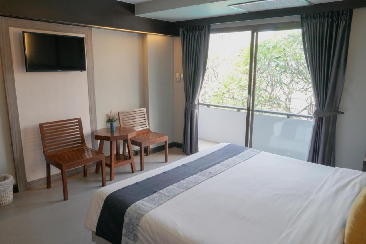 Sea Breeze Jomtien Resort Pattaya Esterno foto