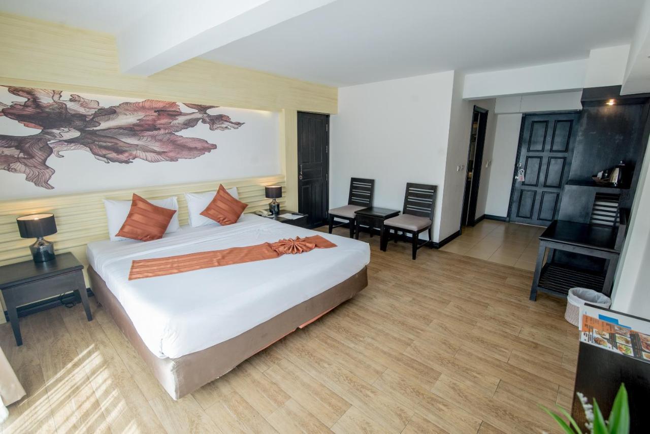 Sea Breeze Jomtien Resort Pattaya Esterno foto