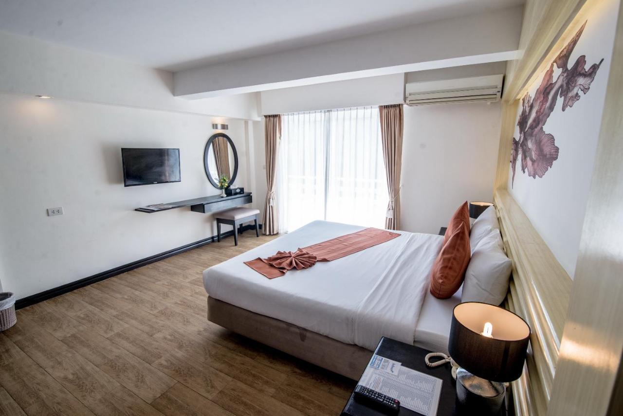Sea Breeze Jomtien Resort Pattaya Esterno foto