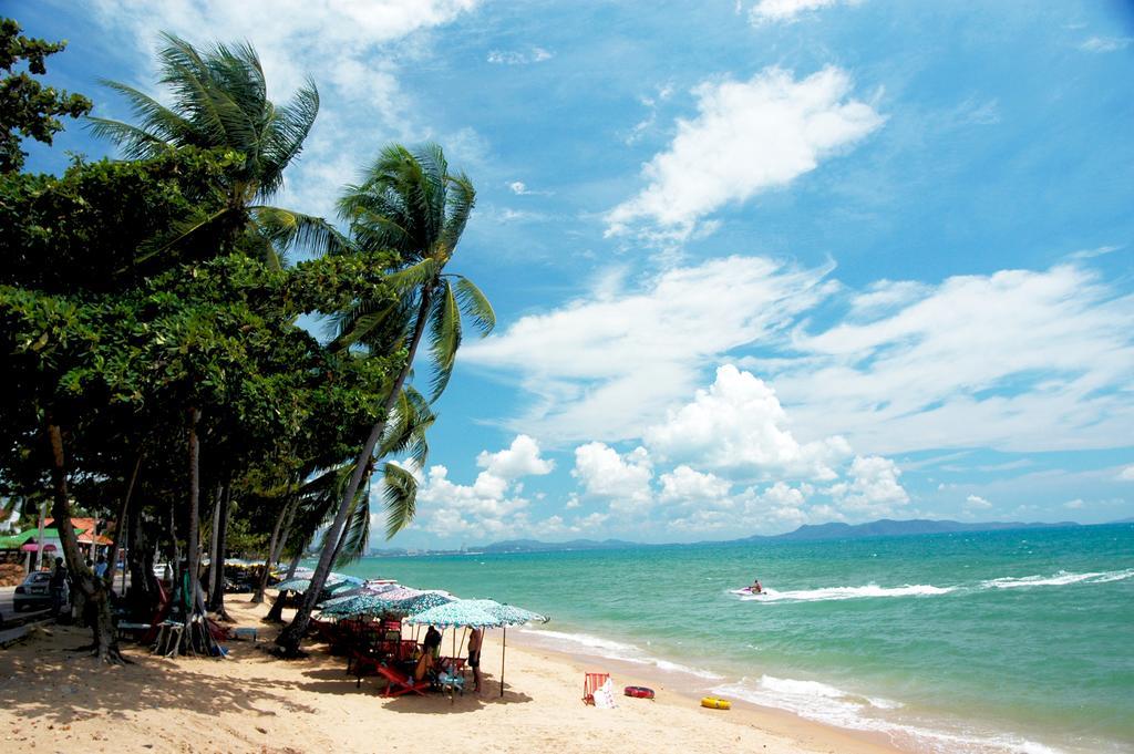 Sea Breeze Jomtien Resort Pattaya Esterno foto