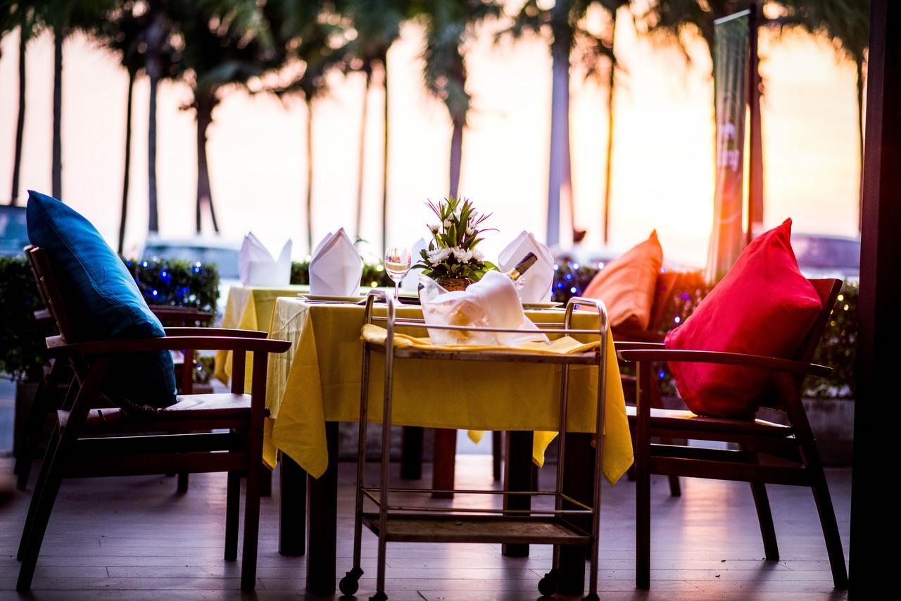 Sea Breeze Jomtien Resort Pattaya Esterno foto