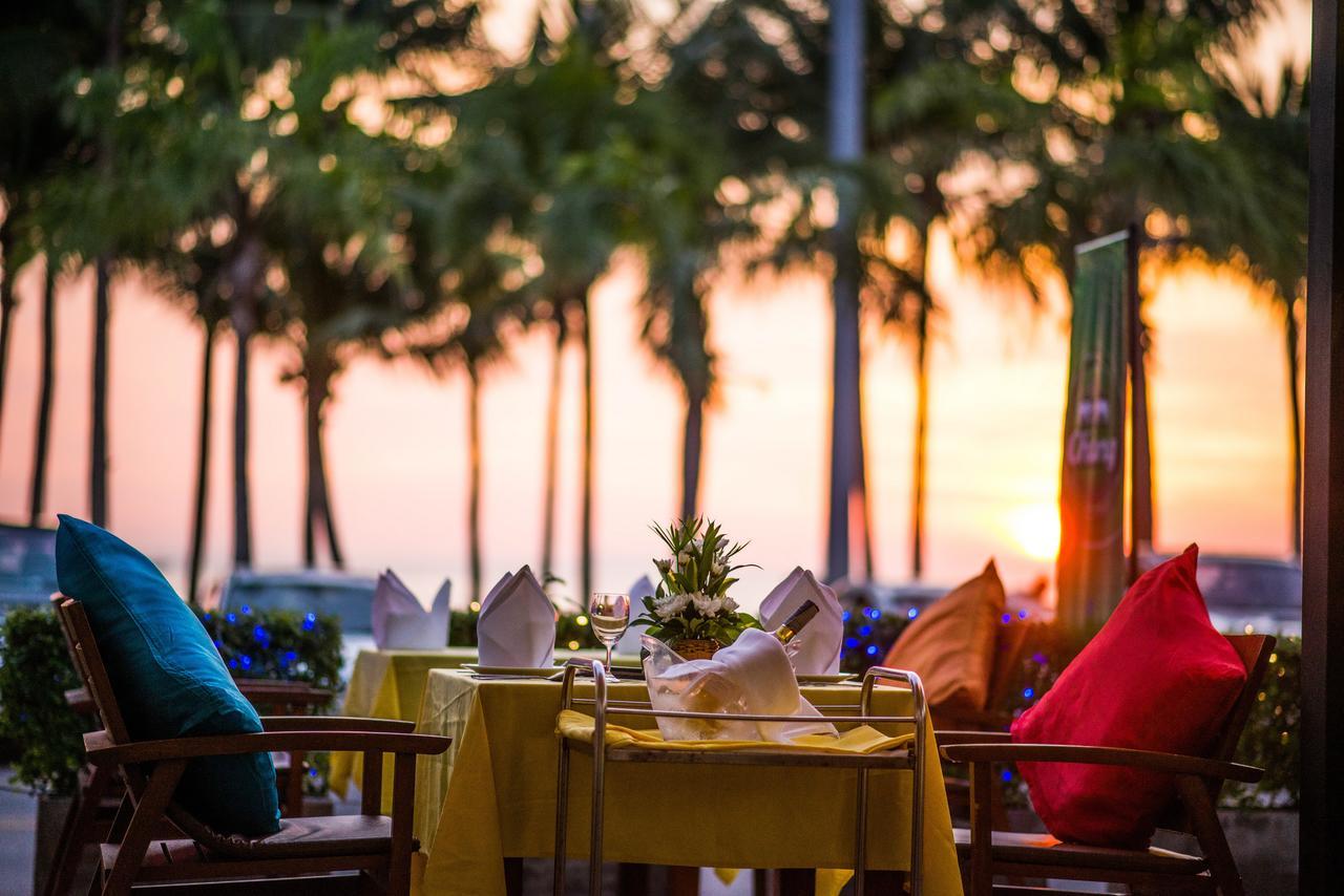 Sea Breeze Jomtien Resort Pattaya Esterno foto